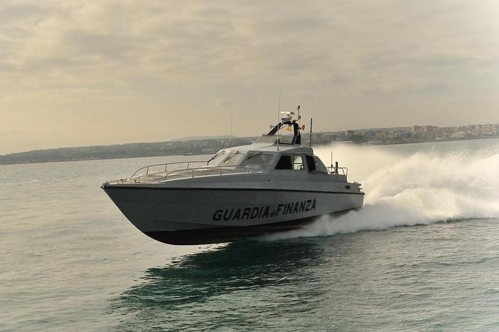 Guardia-di-Finanza-navale.jpg